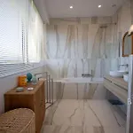 Smart Flat In Sea View Ac Parking And Pool Apartman