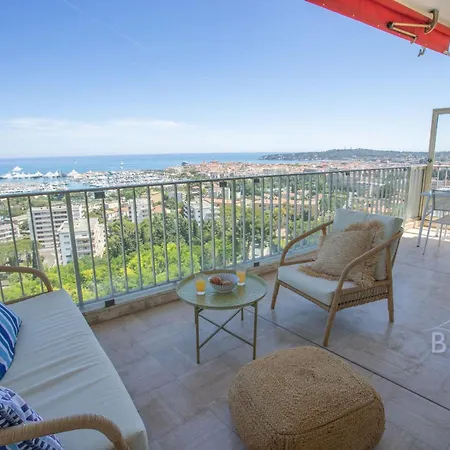 Smart Flat In Sea View Ac Parking And Pool Appartement Antibes
