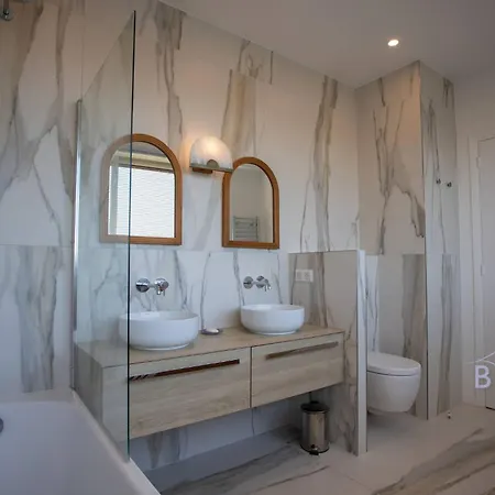 Smart Flat In Sea View Ac Parking And Pool Appartement Antibes