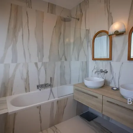 Smart Flat In Sea View Ac Parking And Pool Appartement Antibes