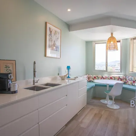Smart Flat In Sea View Ac Parking And Pool Appartement Antibes