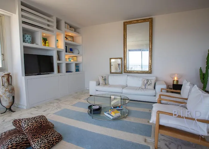 Smart Flat In Sea View Ac Parking And Pool Daire