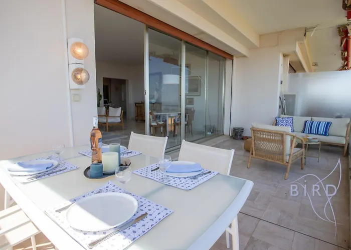 Daire Smart Flat In Sea View Ac Parking And Pool