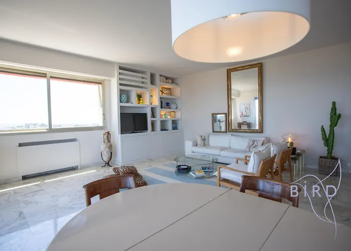 Daire Smart Flat In Sea View Ac Parking And Pool Antibes