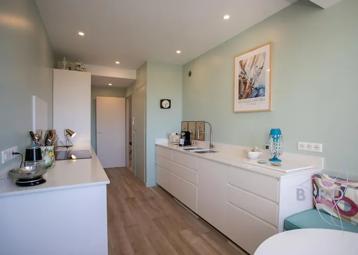 Daire Smart Flat In Sea View Ac Parking And Pool